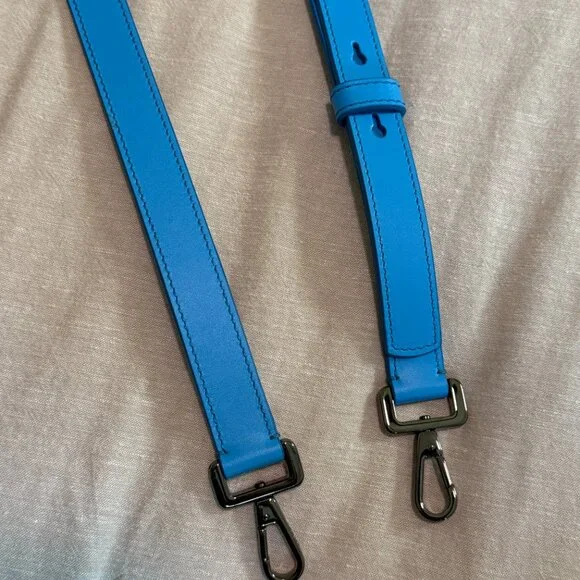 Dior Blue Leather Lock Crossbody Bag - Picture 12 of 15